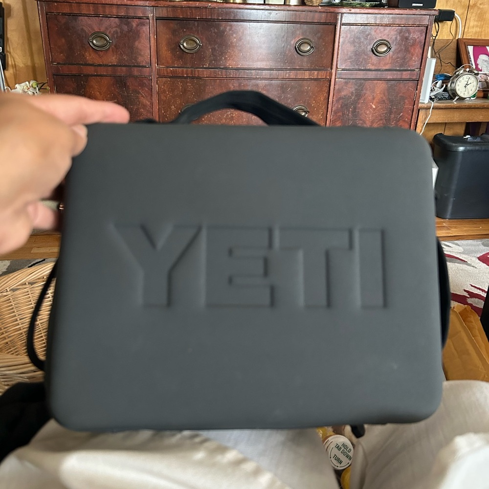 Yeti dark gray lunch box.